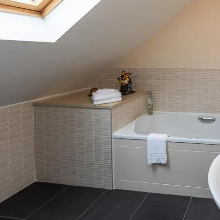 Avenue 10 * Cill Airne