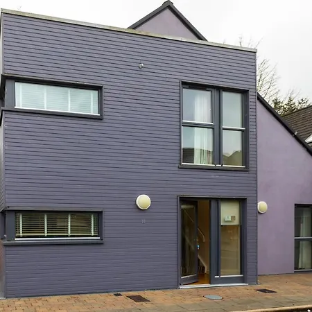 Avenue 10 בית נופש