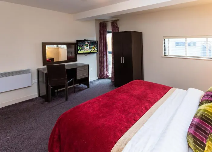 Avenue 10 קיל איירן